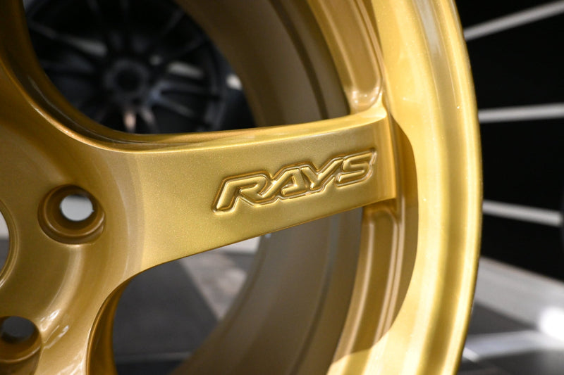 RAYS Gram Lights 57CR 18x9.5 ET38 5x114 E8 Gold