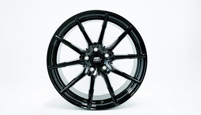 Delta - Glossy Black - 18X8.5 5X112 Offset +43