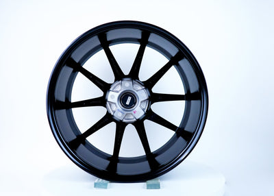 Delta - Glossy Black - 18x8.5 5x114.3 Offset +35