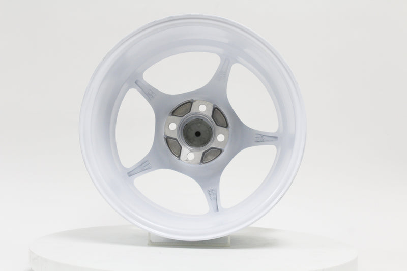 MT46 - Glossy White - 15x7.0 4x100 Offset +35